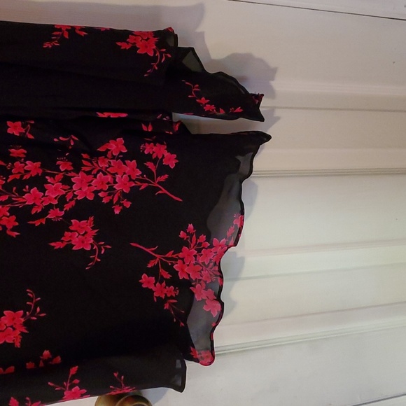 Handkerchief hem Donna Rico skirt with built-in slip (16W) - Picture 4 of 7